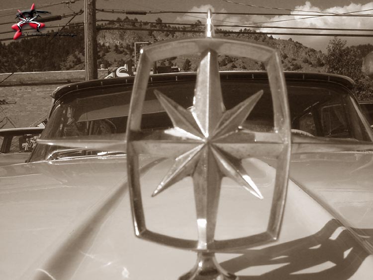 1959 Lincoln hood ornament